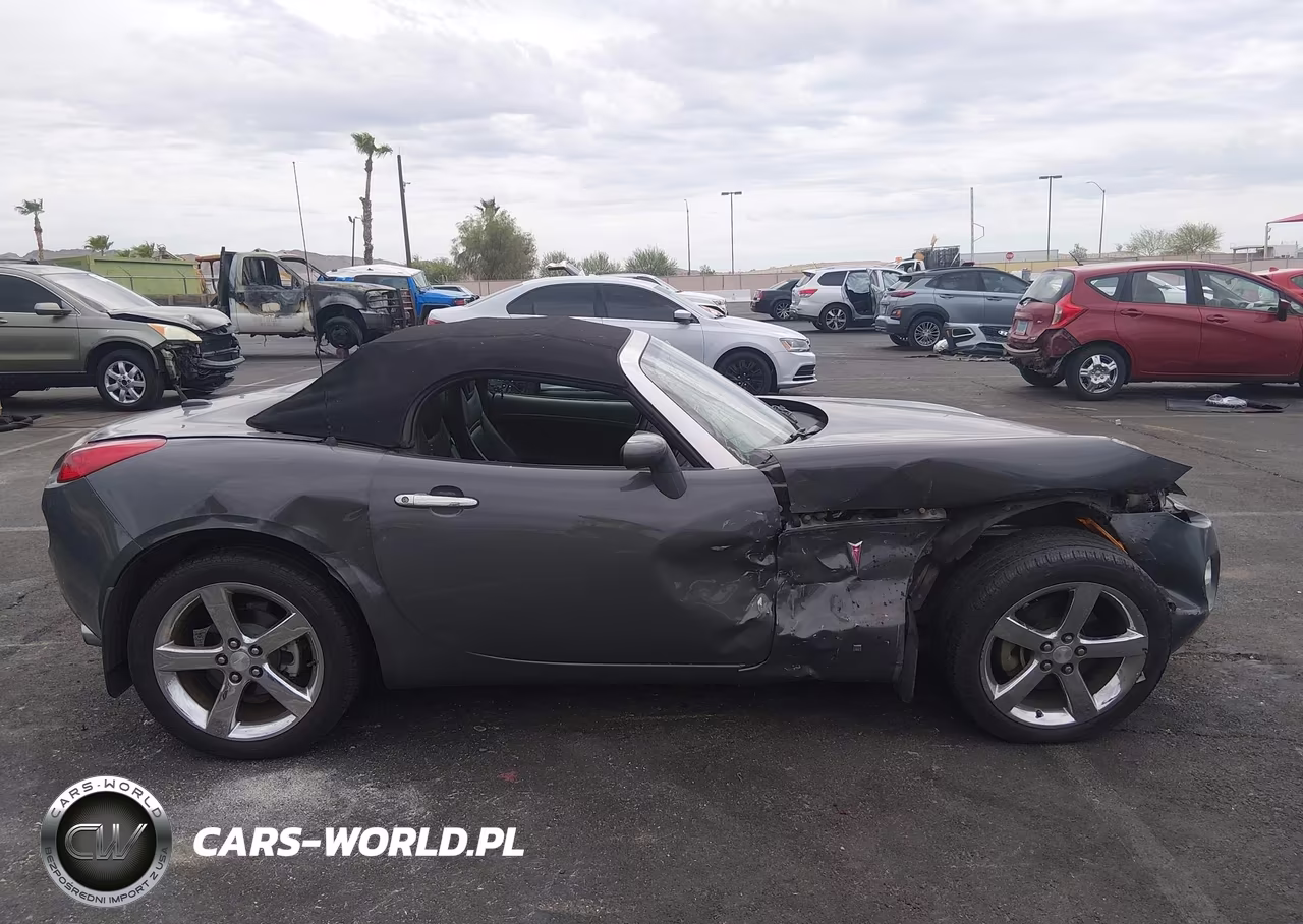 2008 Pontiac Solstice VIN:1G2MB35B18Y104005 - 13