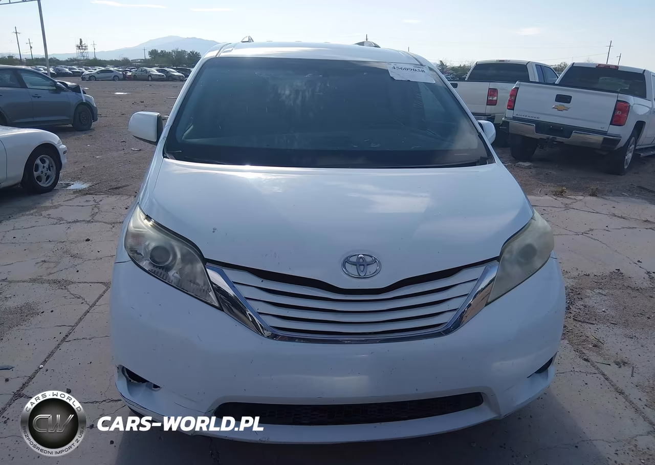 2017 Toyota Sienna Le 8 Passenger VIN:5TDKZ3DC1HS793502 - 12