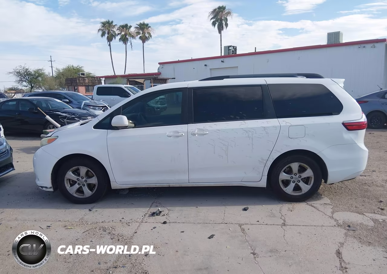 2017 Toyota Sienna Le 8 Passenger VIN:5TDKZ3DC1HS793502 - 14
