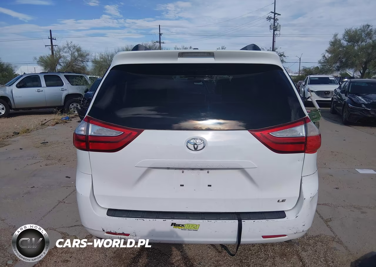2017 Toyota Sienna Le 8 Passenger VIN:5TDKZ3DC1HS793502 - 16