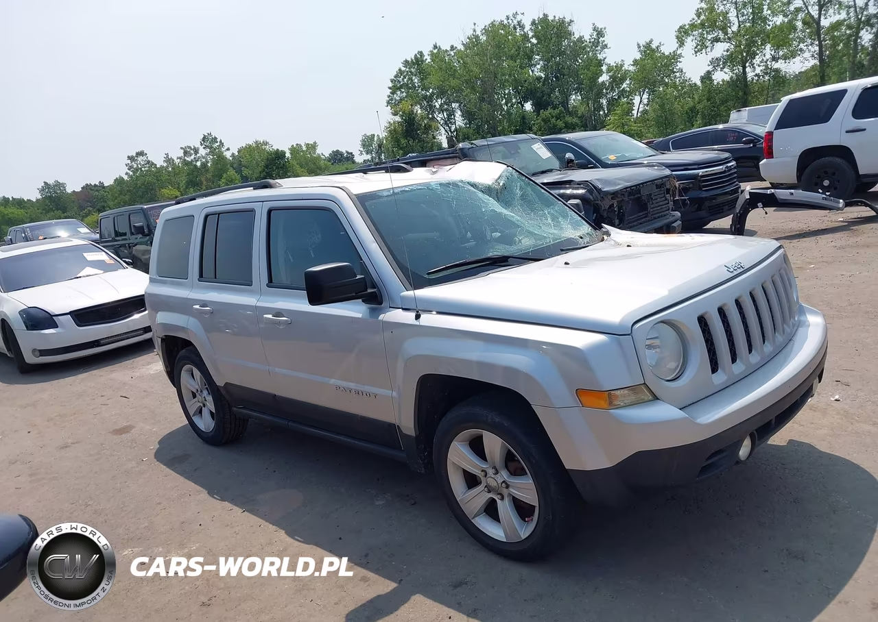 2012 Jeep Patriot Latitude – zdjęcie 1 z 16