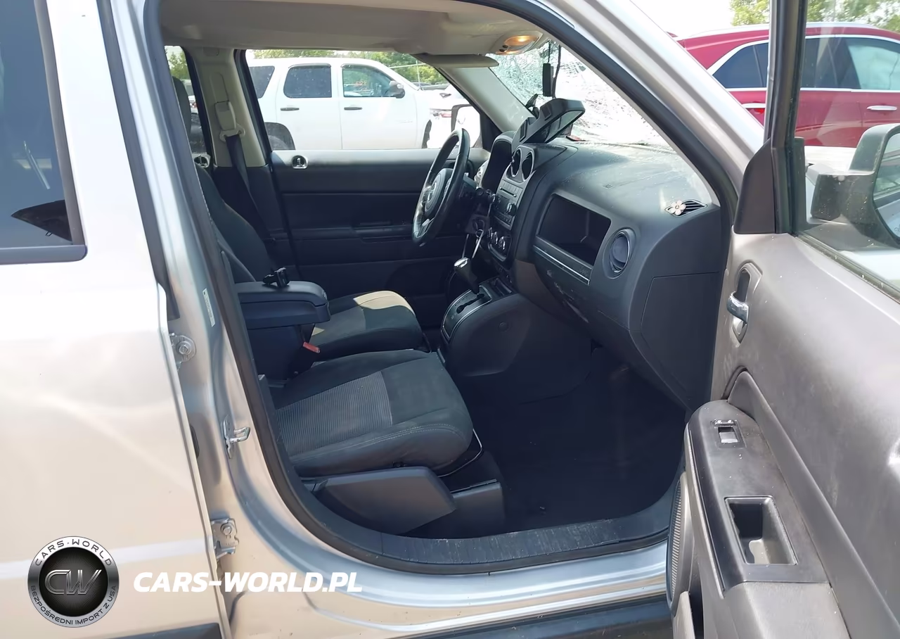 2012 Jeep Patriot Latitude VIN:1C4NJPFB1CD605646 - 5
