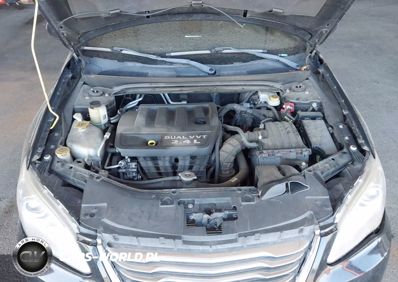 2013 Chrysler 200 Touring VIN:1C3BCBEB9DN676367 - 10
