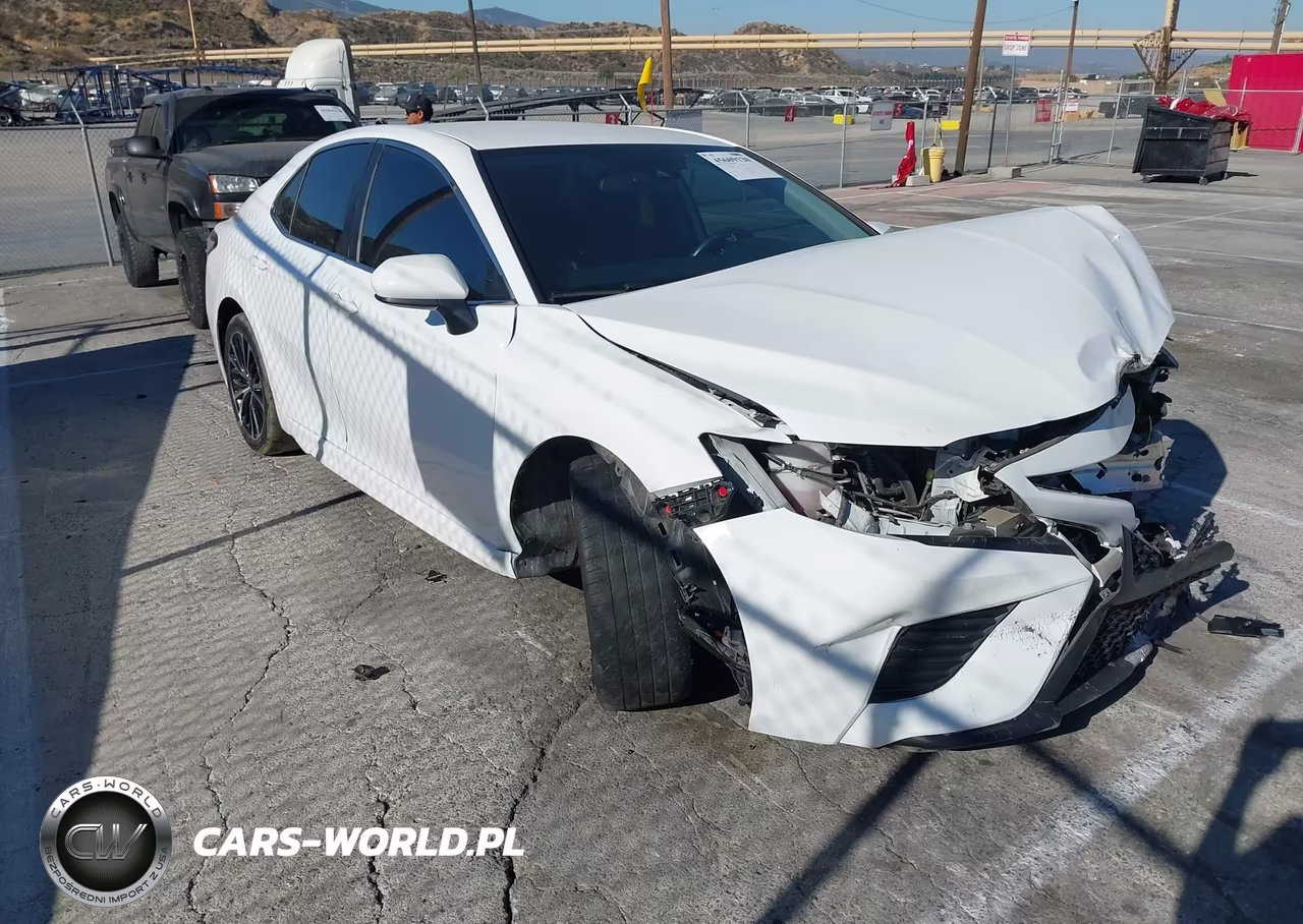 2020 Toyota Camry Se