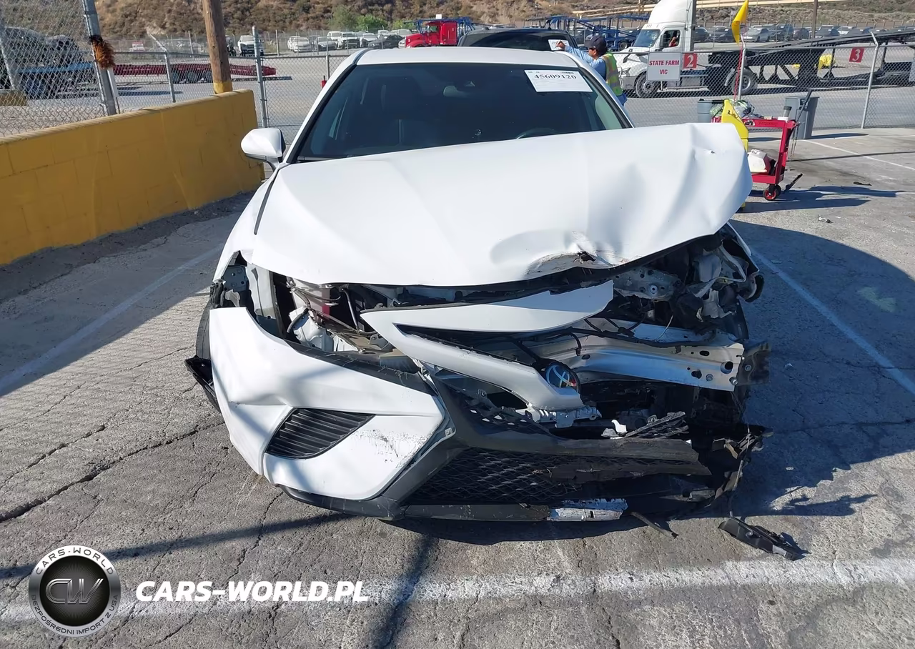 2020 Toyota Camry Se VIN:4T1G11AKXLU950277 - 13
