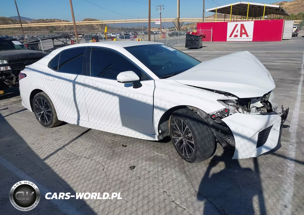 2020 Toyota Camry Se VIN:4T1G11AKXLU950277 - 14