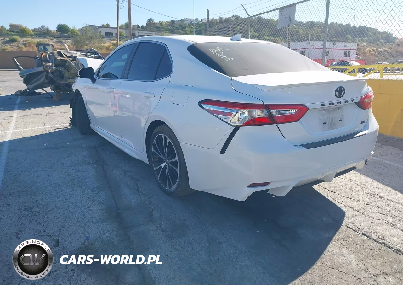 2020 Toyota Camry Se VIN:4T1G11AKXLU950277 - 3