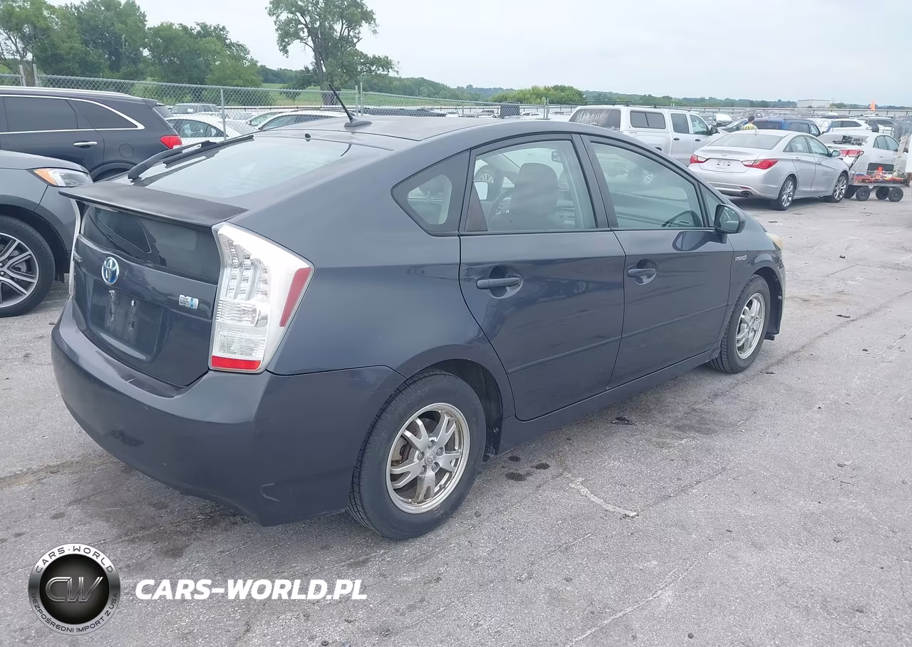 2010 Toyota Prius Ii VIN:JTDKN3DU8A1074383 - 4
