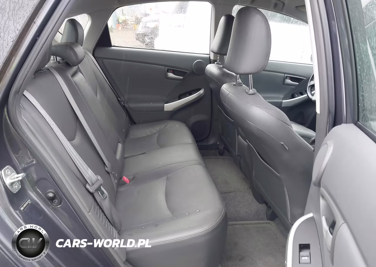 2011 Toyota Prius Four VIN:JTDKN3DU2B0322764 - 8