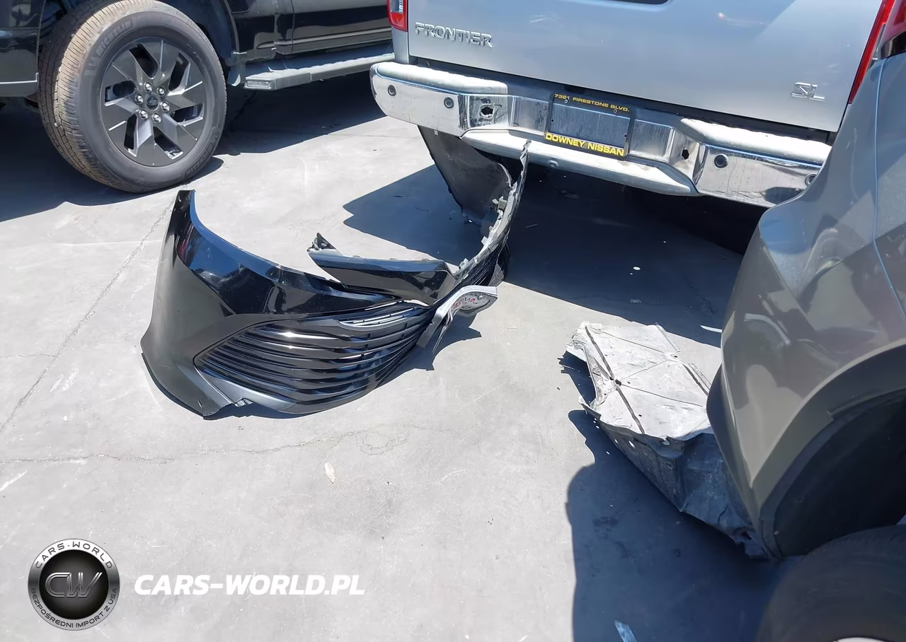 2018 Toyota Camry Le VIN:JTNB11HK3J3021101 - 17
