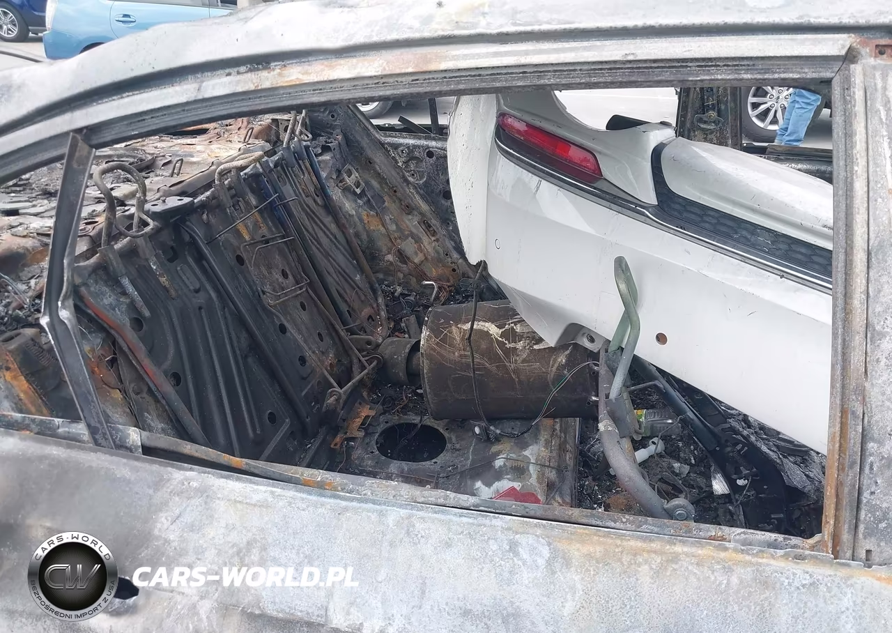 2017 Honda Accord Touring VIN:1HGCR3F93HA011074 - 8
