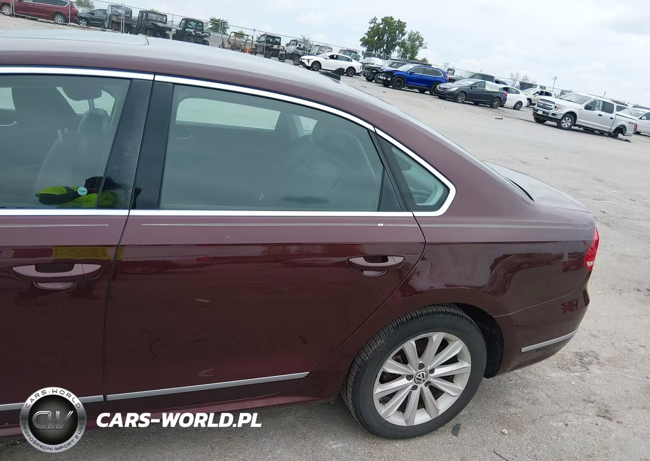 2012 Volkswagen Passat 2.5L Sel VIN:1VWCP7A32CC037724 - 16
