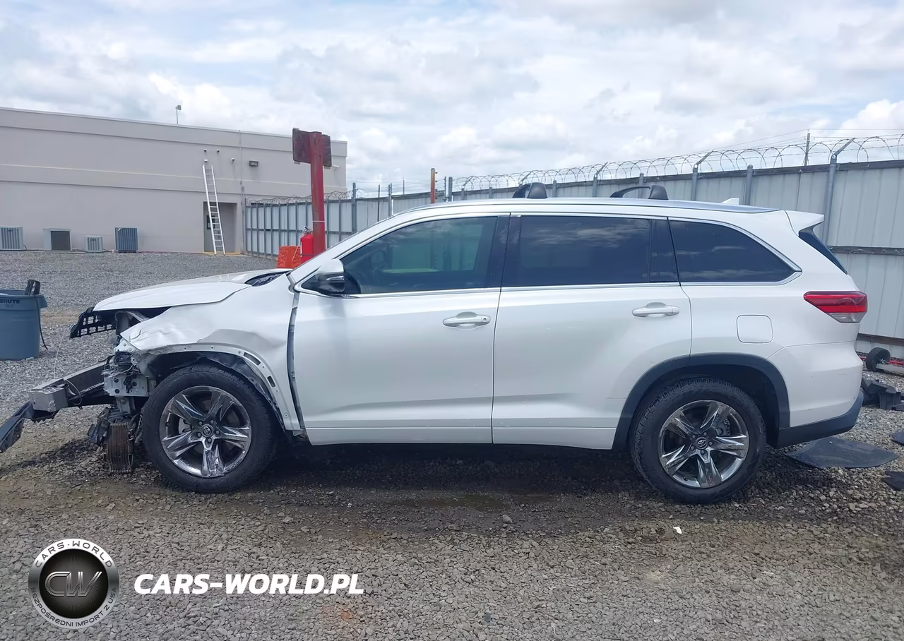 2017 Toyota Highlander Limited Platinum VIN:5TDYZRFH0HS234433 - 15