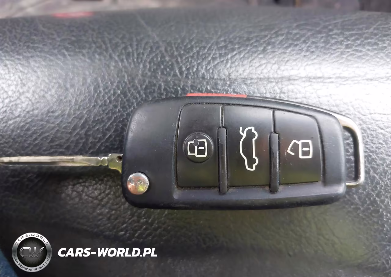 2012 Audi A3 2.0T Premium Plus VIN:WAUKEAFM7CA029422 - 11
