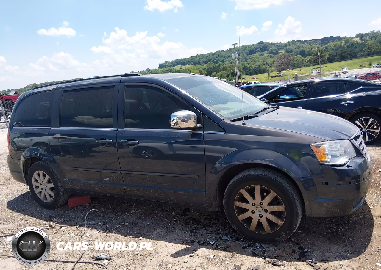 2008 Chrysler Town & Country Touring VIN:2A8HR54P98R662568 - 13