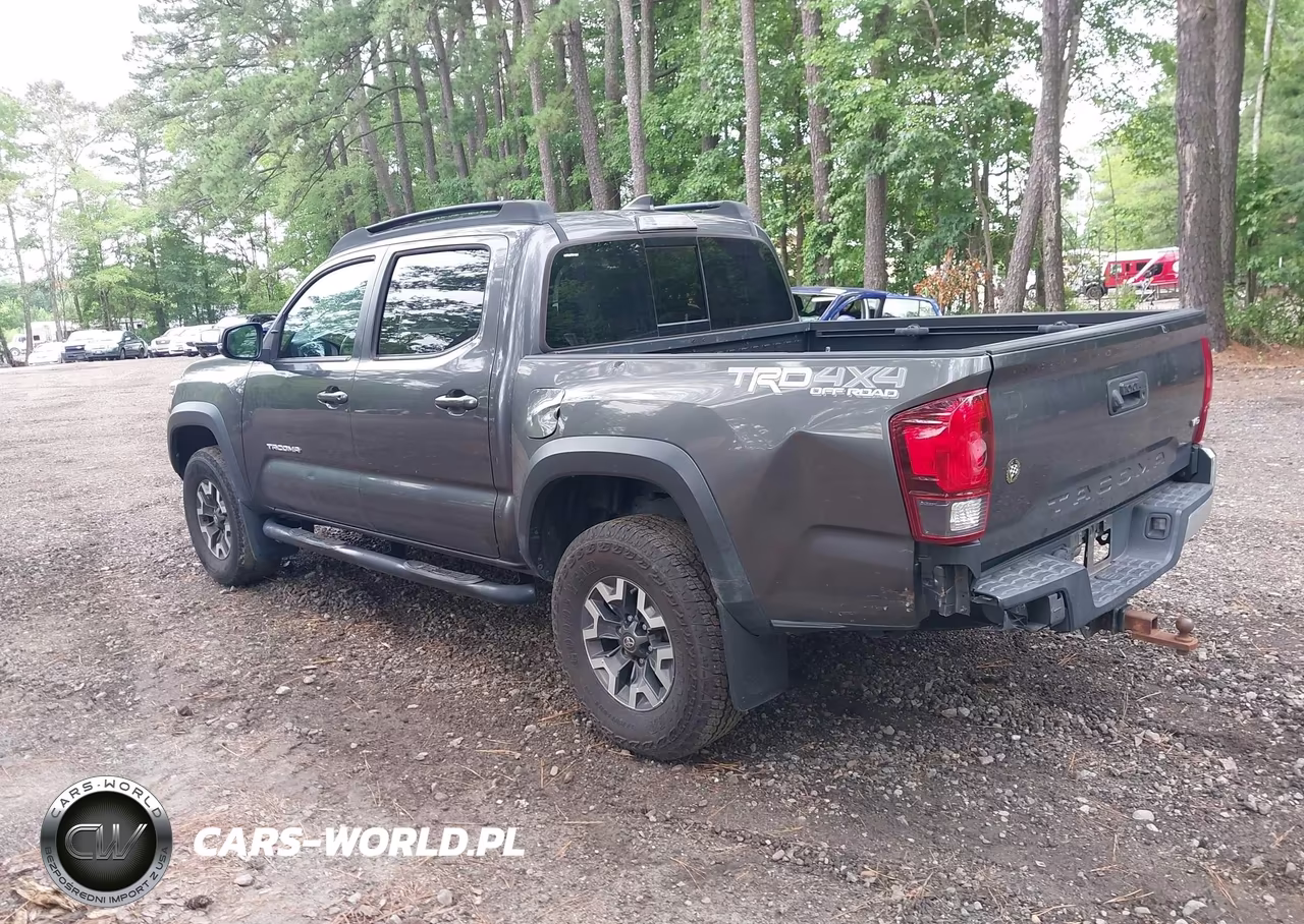 2018 Toyota Tacoma Trd Off Road VIN:3TMCZ5AN0JM153213 - 3