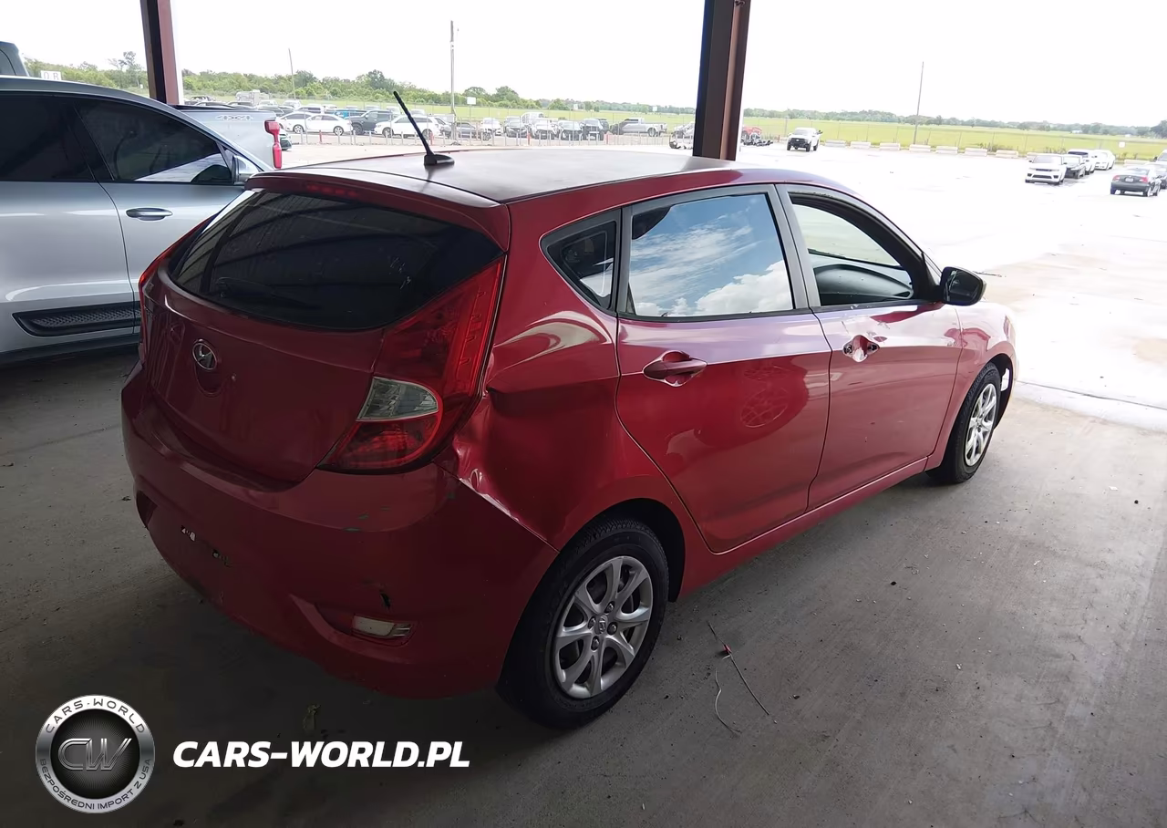 2014 Hyundai Accent Gs VIN:KMHCT5AE7EU141297 - 4