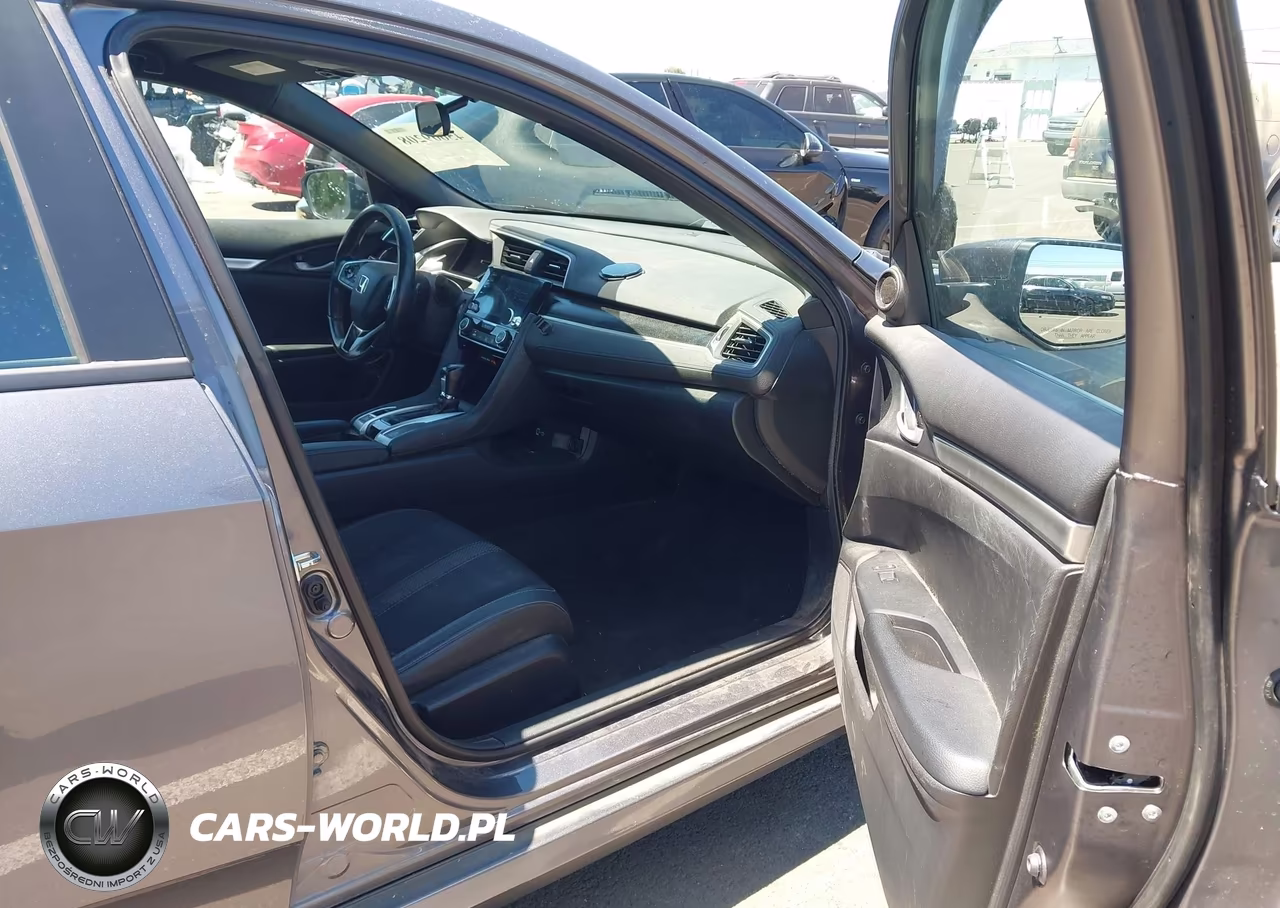 2019 Honda Civic Sport VIN:19XFC2F82KE208336 - 5