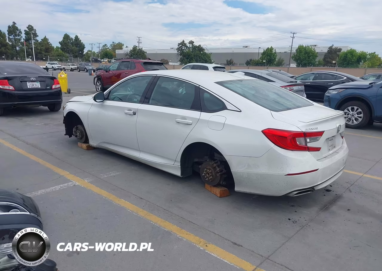 2018 Honda Accord Sport 2.0T VIN:1HGCV2F3XJA022421 - 3