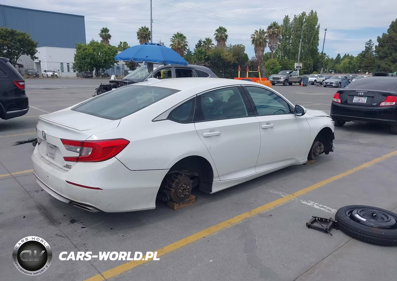 2018 Honda Accord Sport 2.0T VIN:1HGCV2F3XJA022421 - 4