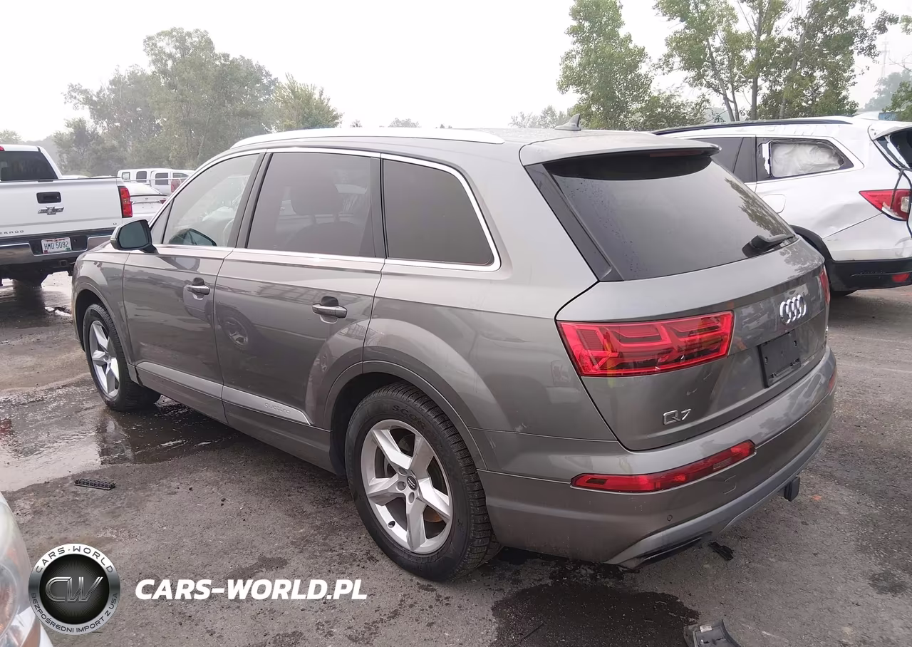 2017 Audi Q7 3.0T Premium VIN:WA1LAAF79HD043951 - 3