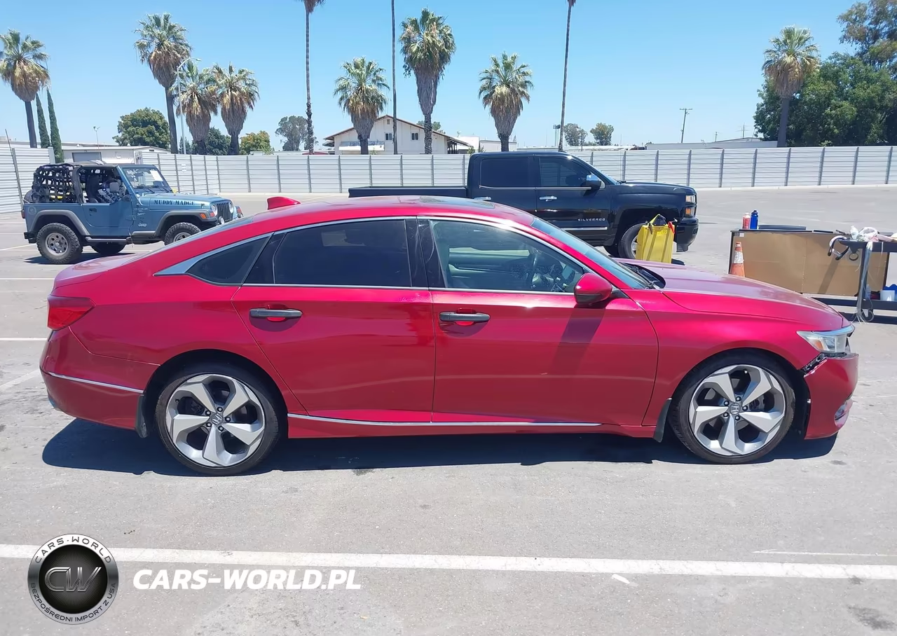 2018 Honda Accord Touring VIN:1HGCV1F90JA044118 - 13