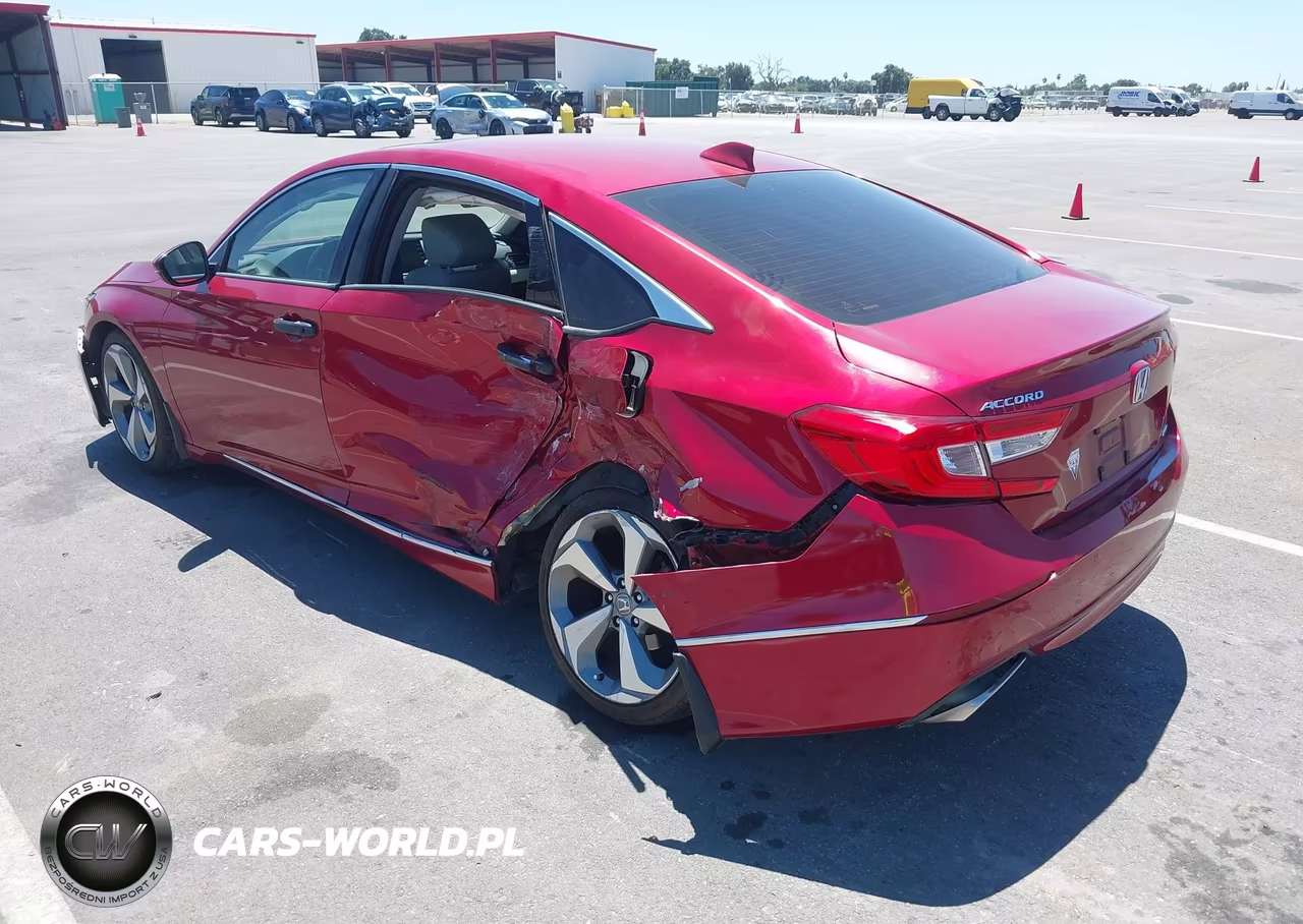 2018 Honda Accord Touring VIN:1HGCV1F90JA044118 - 3