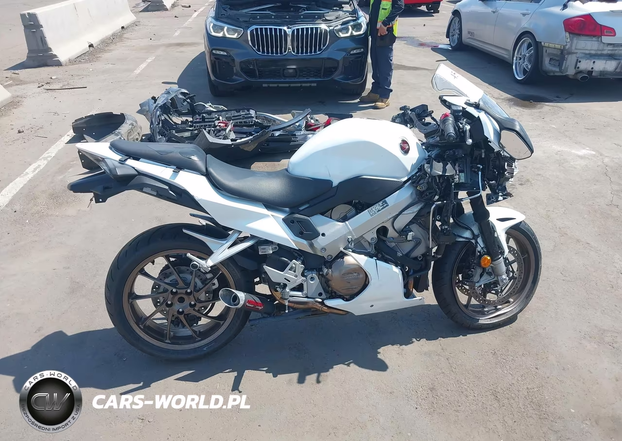 2014 Honda Vfr800 F VIN:JH2RC7950EK000430 - 13