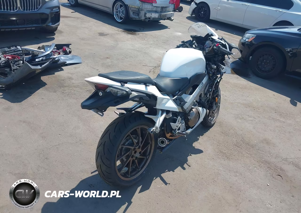2014 Honda Vfr800 F VIN:JH2RC7950EK000430 - 4