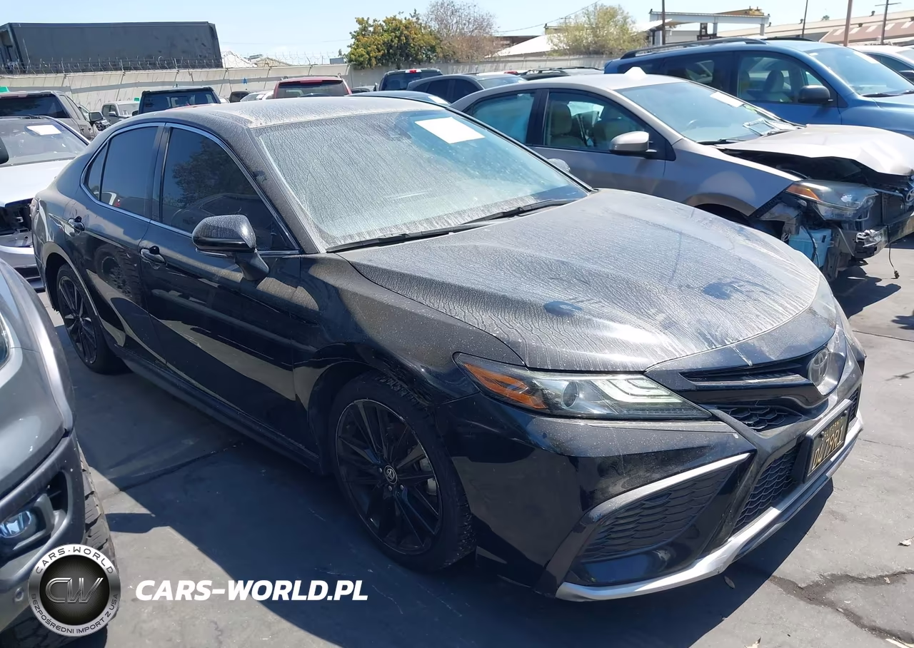 2021 Toyota Camry Xse – zdjęcie 1 z 17