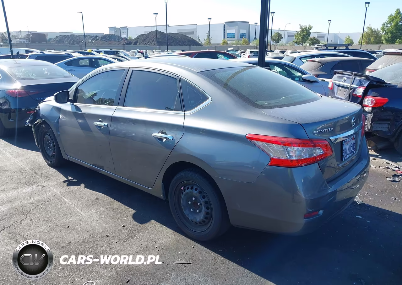2015 Nissan Sentra S VIN:3N1AB7AP7FY343764 - 3