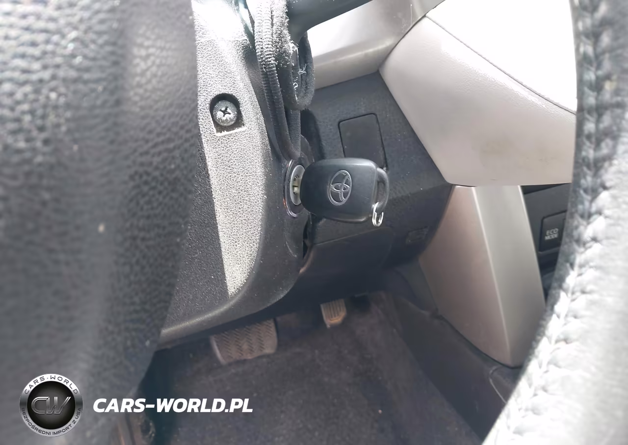 2016 Toyota Rav4 Xle VIN:2T3RFREV9GW467227 - 11