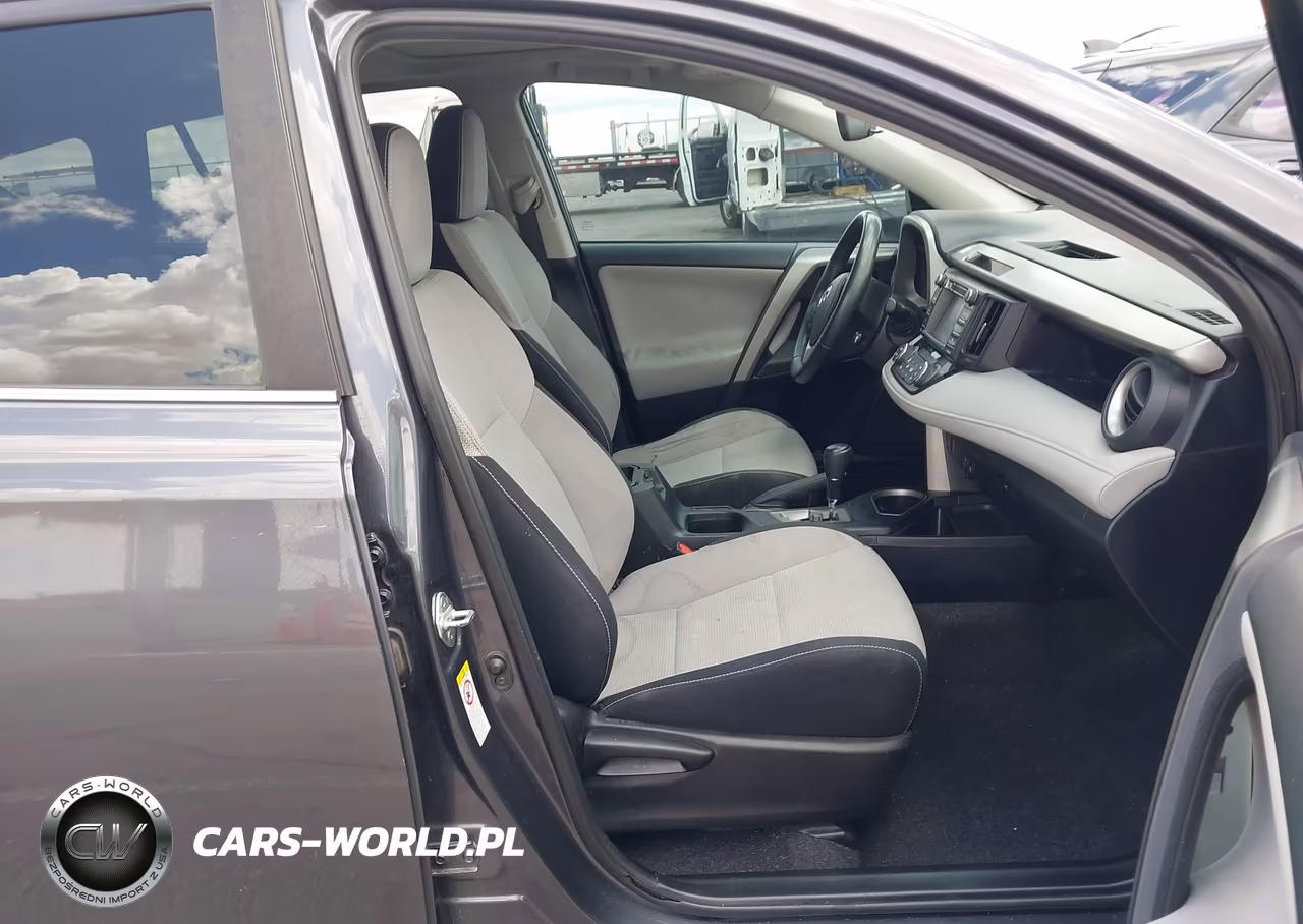 2016 Toyota Rav4 Xle VIN:2T3RFREV9GW467227 - 5