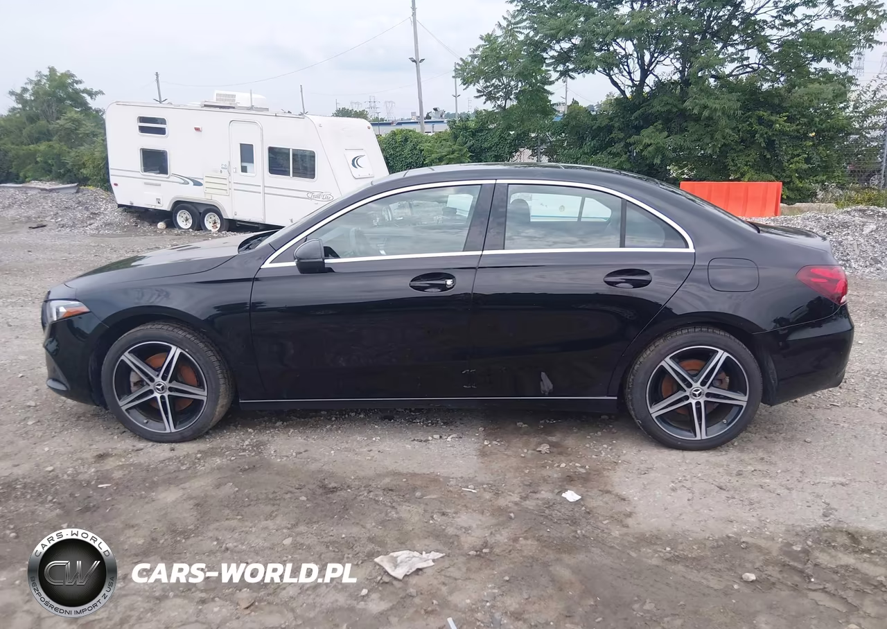 2019 Mercedes-Benz A 220 4Matic VIN:WDD3G4FB1KW019929 - 14