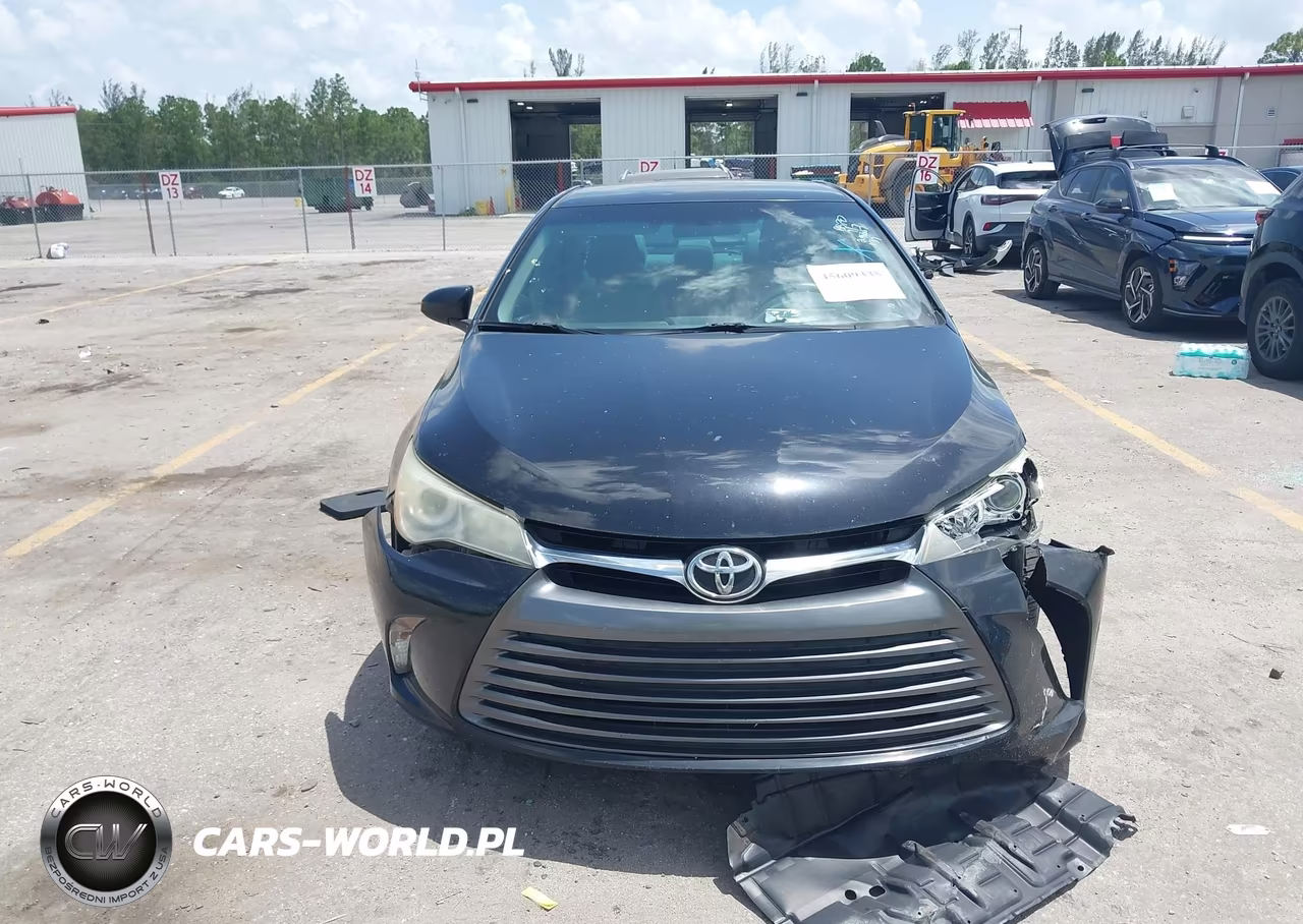 2016 Toyota Camry Le VIN:4T4BF1FK1GR552794 - 12
