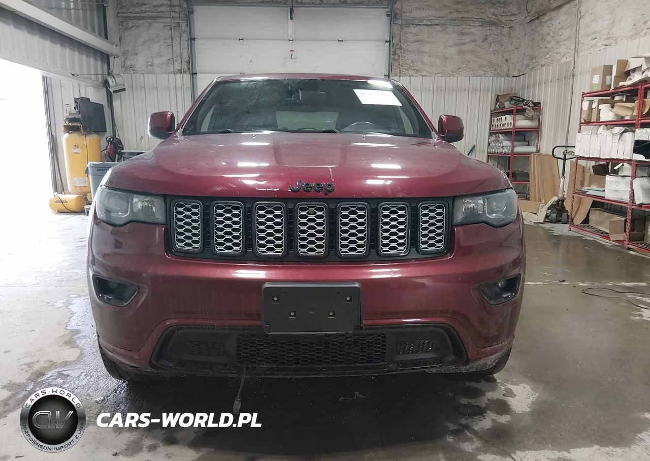 2017 Jeep Grand Cherokee Laredo VIN:1C4RJFAG0HC881344 - 12