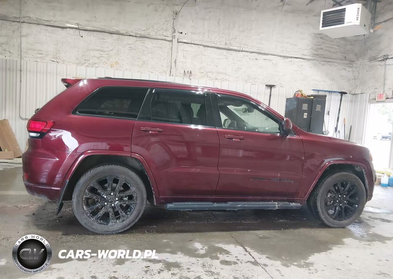 2017 Jeep Grand Cherokee Laredo VIN:1C4RJFAG0HC881344 - 13