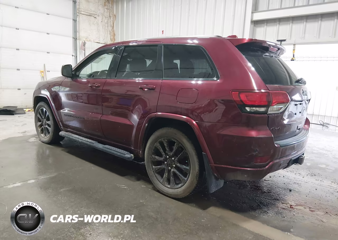 2017 Jeep Grand Cherokee Laredo VIN:1C4RJFAG0HC881344 - 3