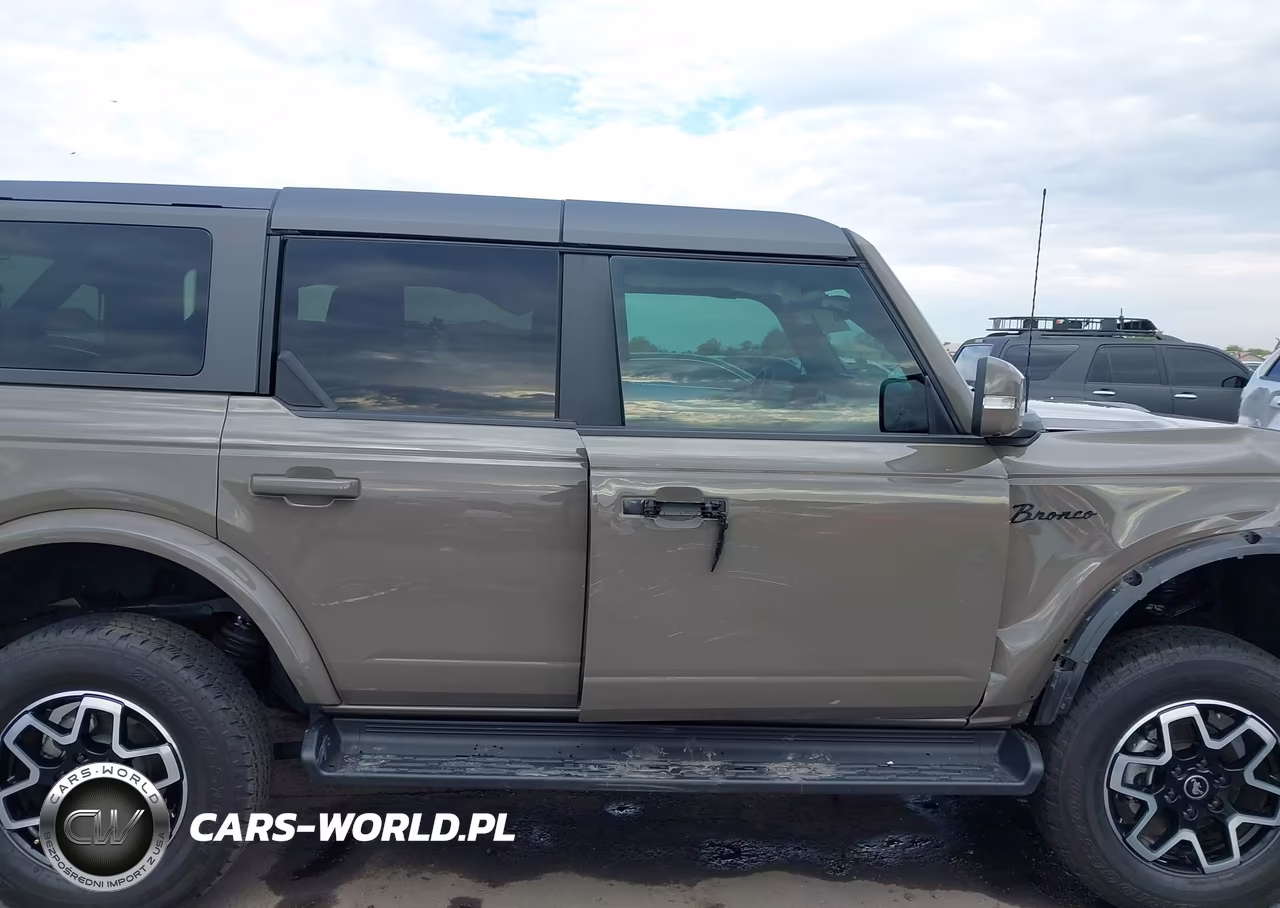 2025 Ford Bronco Outer Banks VIN:1FMDE8BH1SLA74951 - 13