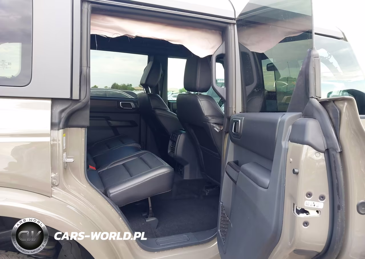 2025 Ford Bronco Outer Banks VIN:1FMDE8BH1SLA74951 - 8