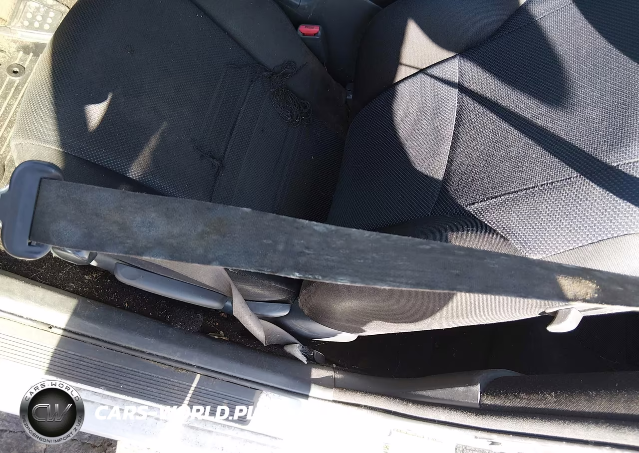 2005 Scion Tc VIN:JTKDE177050019689 - 14