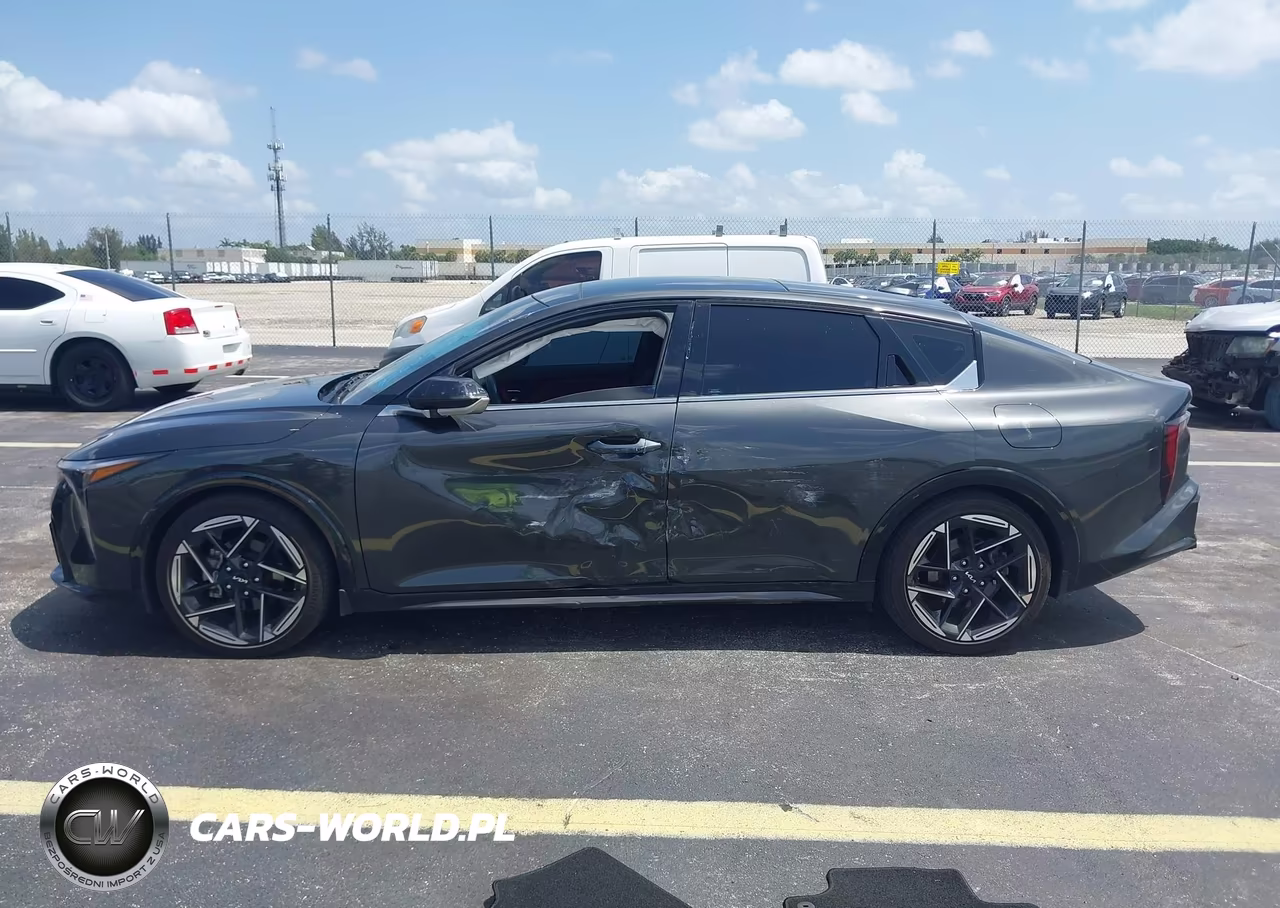 2025 Kia K4 Gt-Line VIN:3KPFW4DE5SE138388 - 13