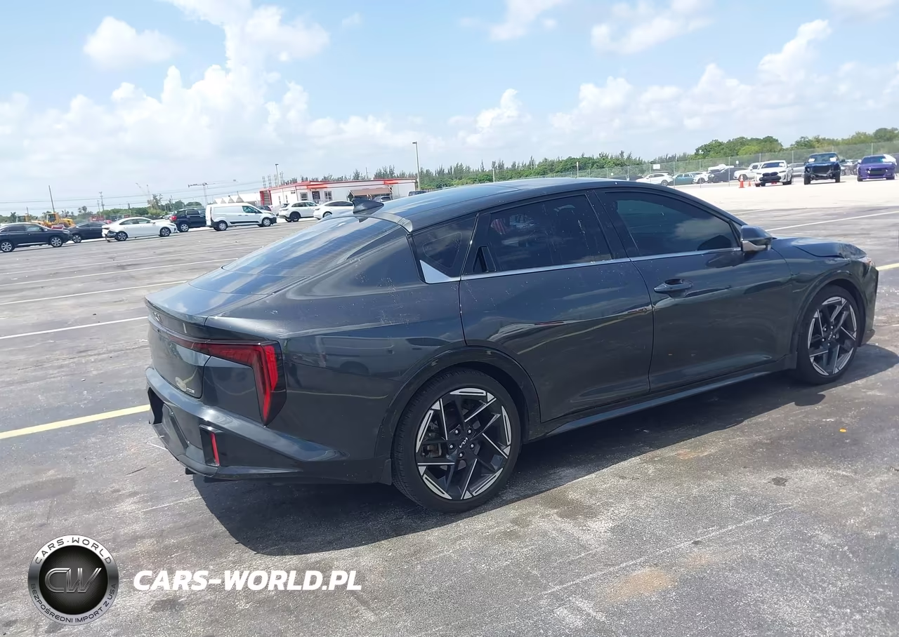 2025 Kia K4 Gt-Line VIN:3KPFW4DE5SE138388 - 4