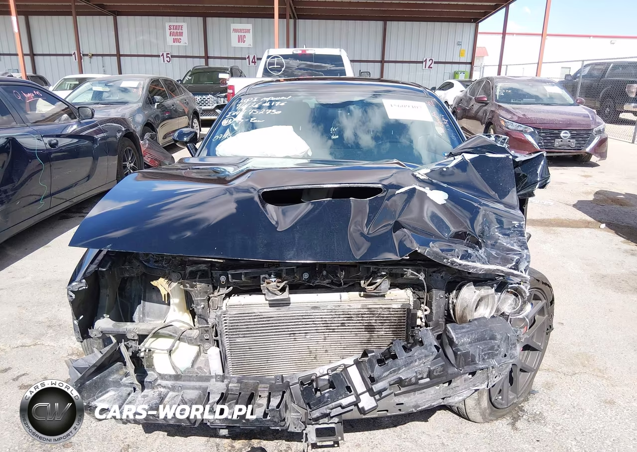 2015 Dodge Challenger Srt 392 VIN:2C3CDZDJ6FH720808 - 11