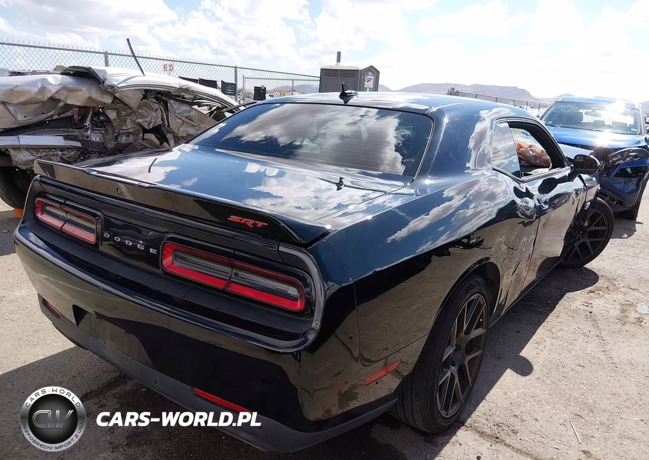 2015 Dodge Challenger Srt 392 VIN:2C3CDZDJ6FH720808 - 4