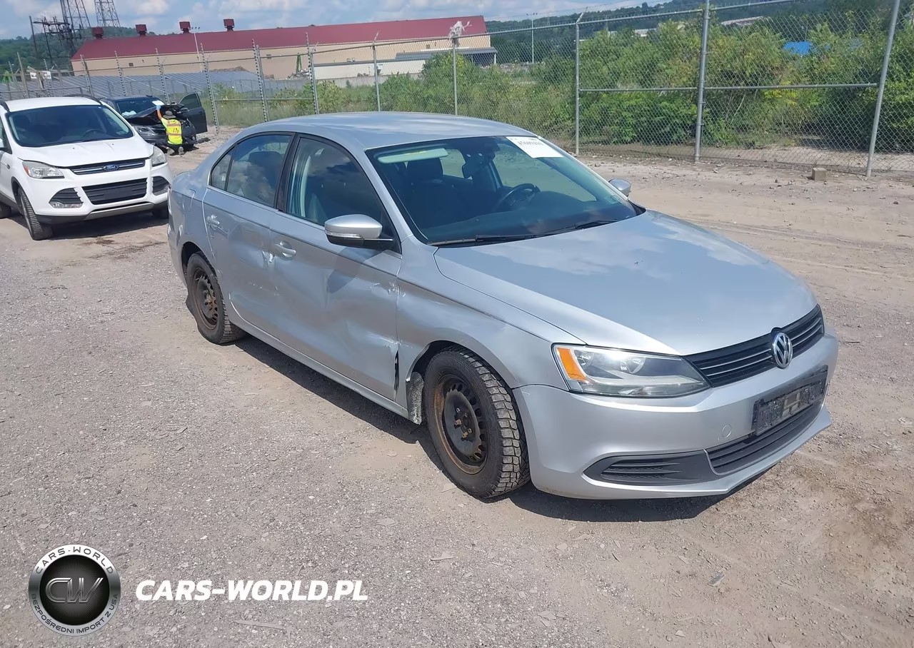 2013 Volkswagen Jetta 2.5L Se – zdjęcie 1 z 11