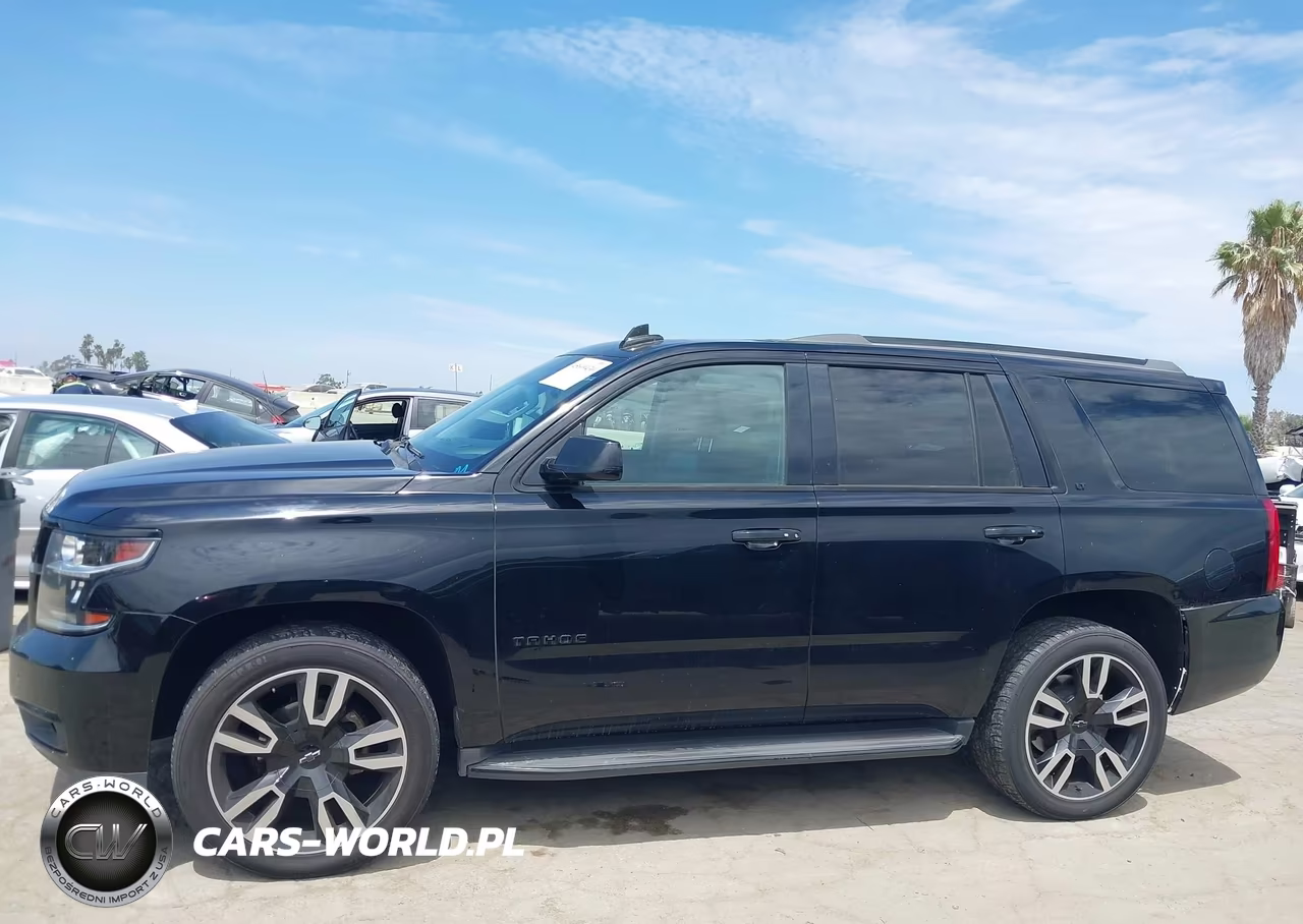 2019 Chevrolet Tahoe Lt VIN:1GNSCBKC6KR258614 - 14