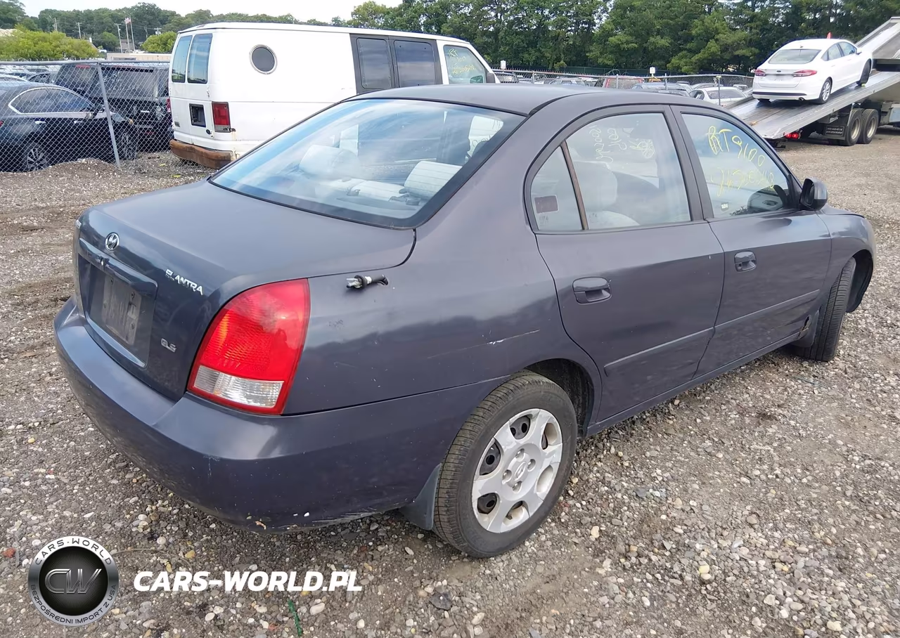 2001 Hyundai Elantra Gls VIN:KMHDN45D51U152660 - 4