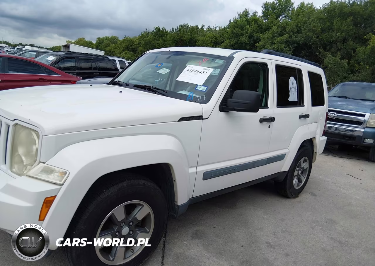 2008 Jeep Liberty Sport VIN:1J8GP28K28W180918 - 14