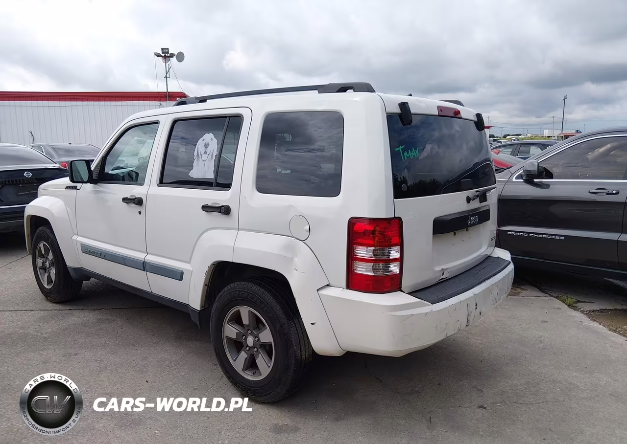 2008 Jeep Liberty Sport VIN:1J8GP28K28W180918 - 3